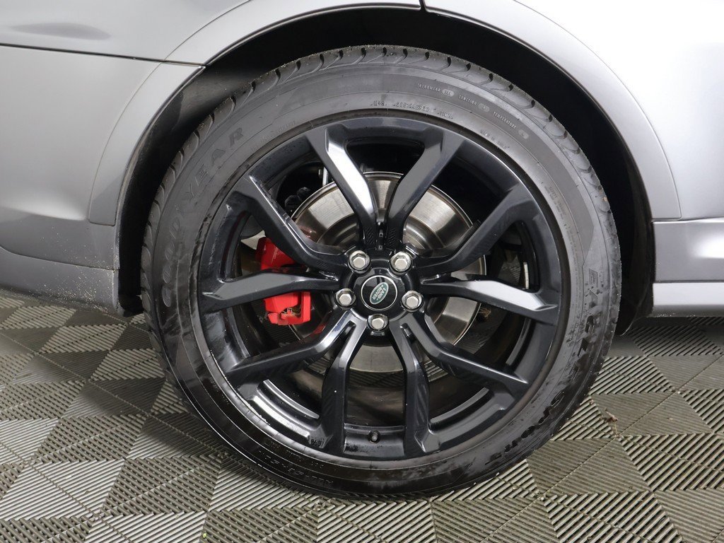Used 2022 Land Rover Range Rover Sport SVR image 25