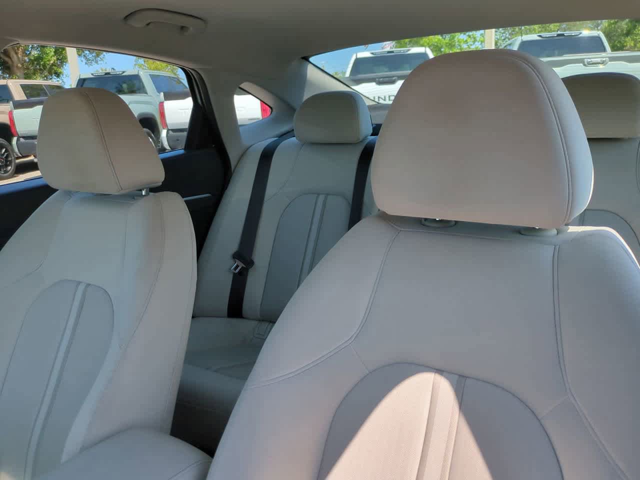 Used 2025 Hyundai Sonata SEL FWD image 8