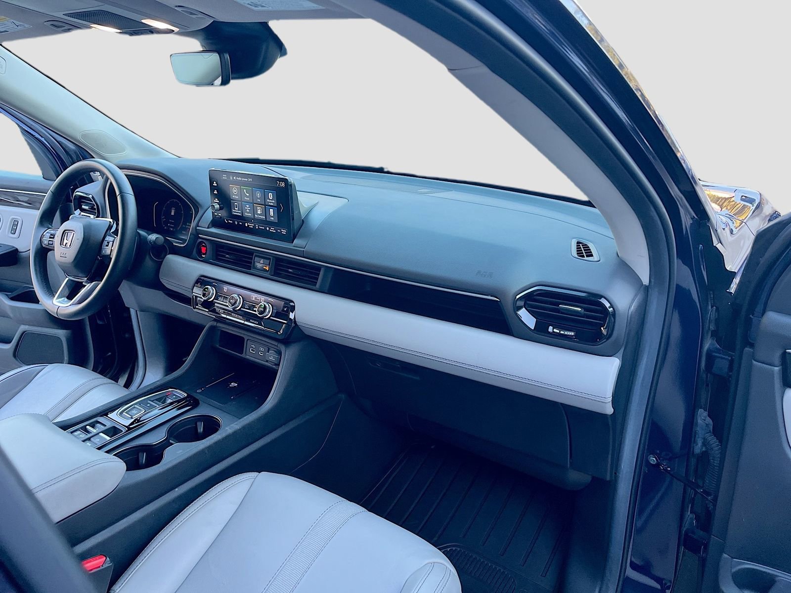 Used 2025 Honda Pilot EX-L image 30