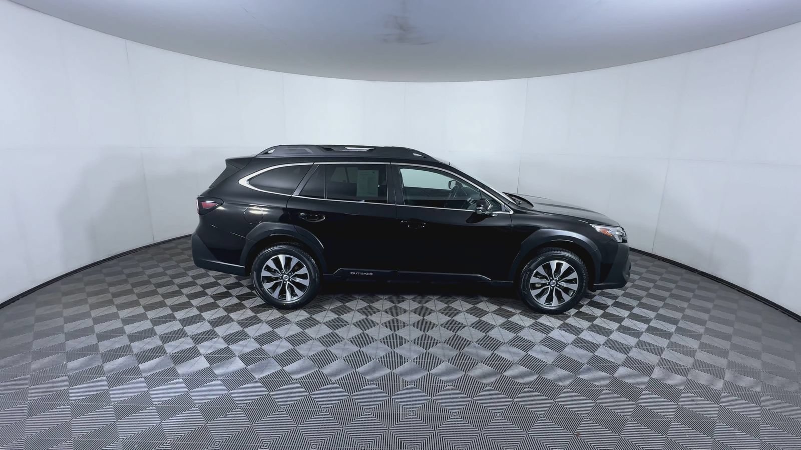 Certified 2023 Subaru Outback Limited AWD/4WD image 9