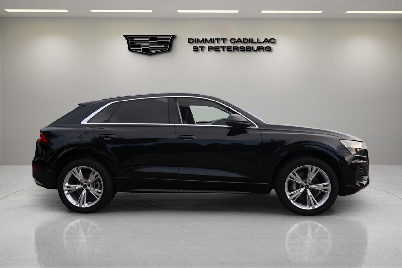 Used 2023 Audi Q8 Premium w/ Convenience Package AWD/4WD image 6