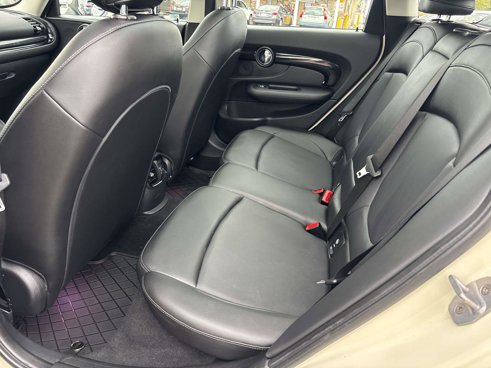 Used 2019 MINI Cooper Clubman ALL4 image 10