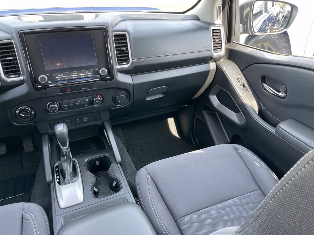 Certified 2023 Nissan Frontier SV w/ Technology Package AWD/4WD image 9