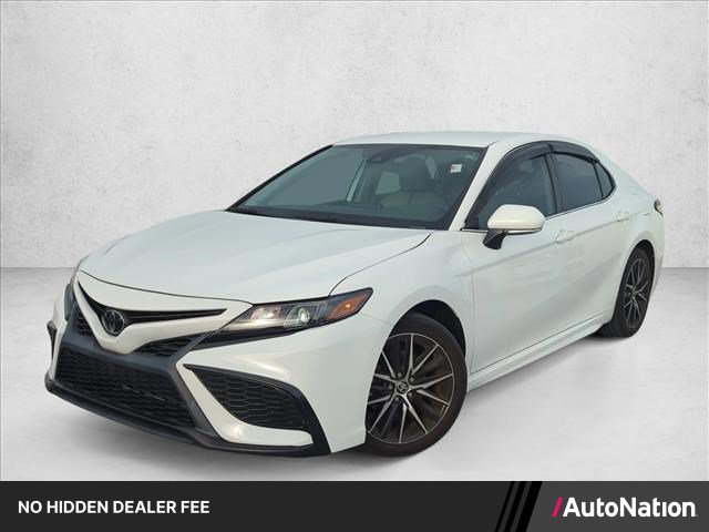 Used 2023 Toyota Camry SE FWD image 1