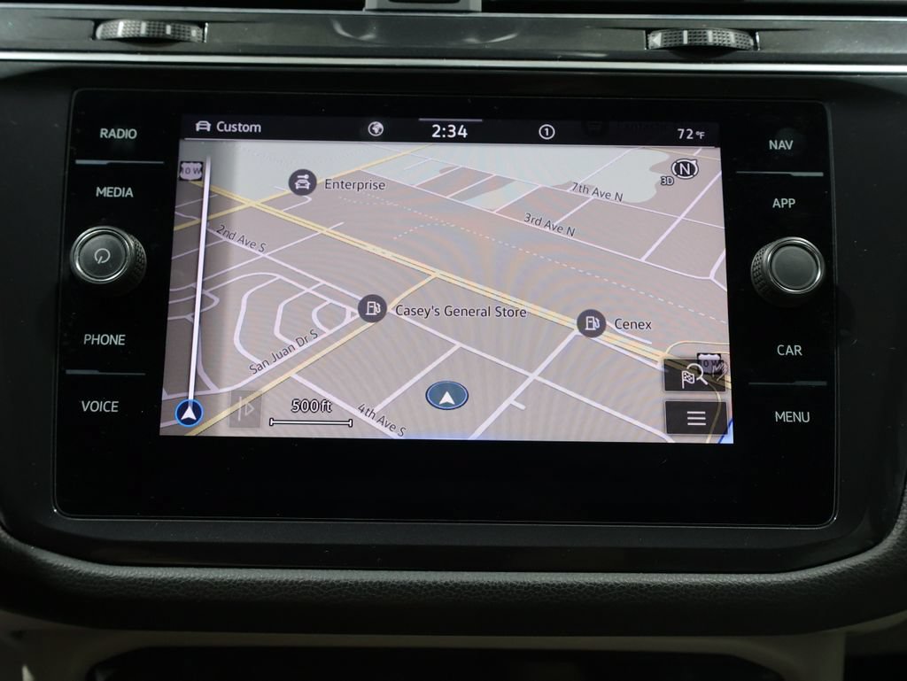 Used 2022 Volkswagen Tiguan SEL R-Line AWD/4WD image 32