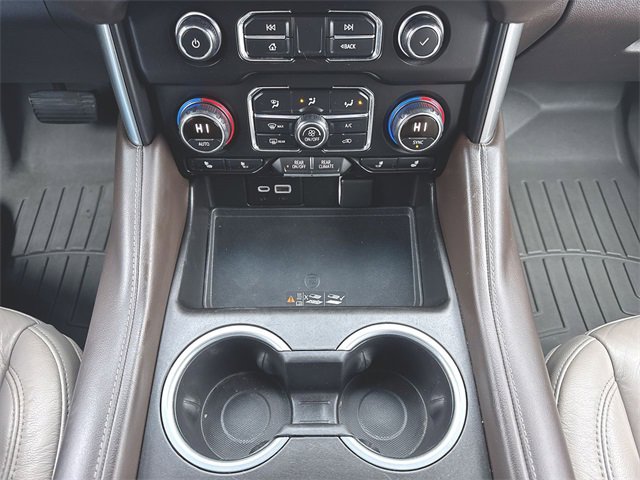 Used 2021 Chevrolet Tahoe LT w/ LT Signature Package image 17