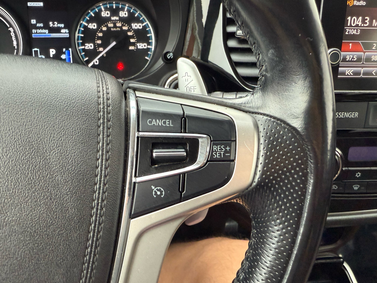 Used 2018 Mitsubishi Outlander SEL image 29