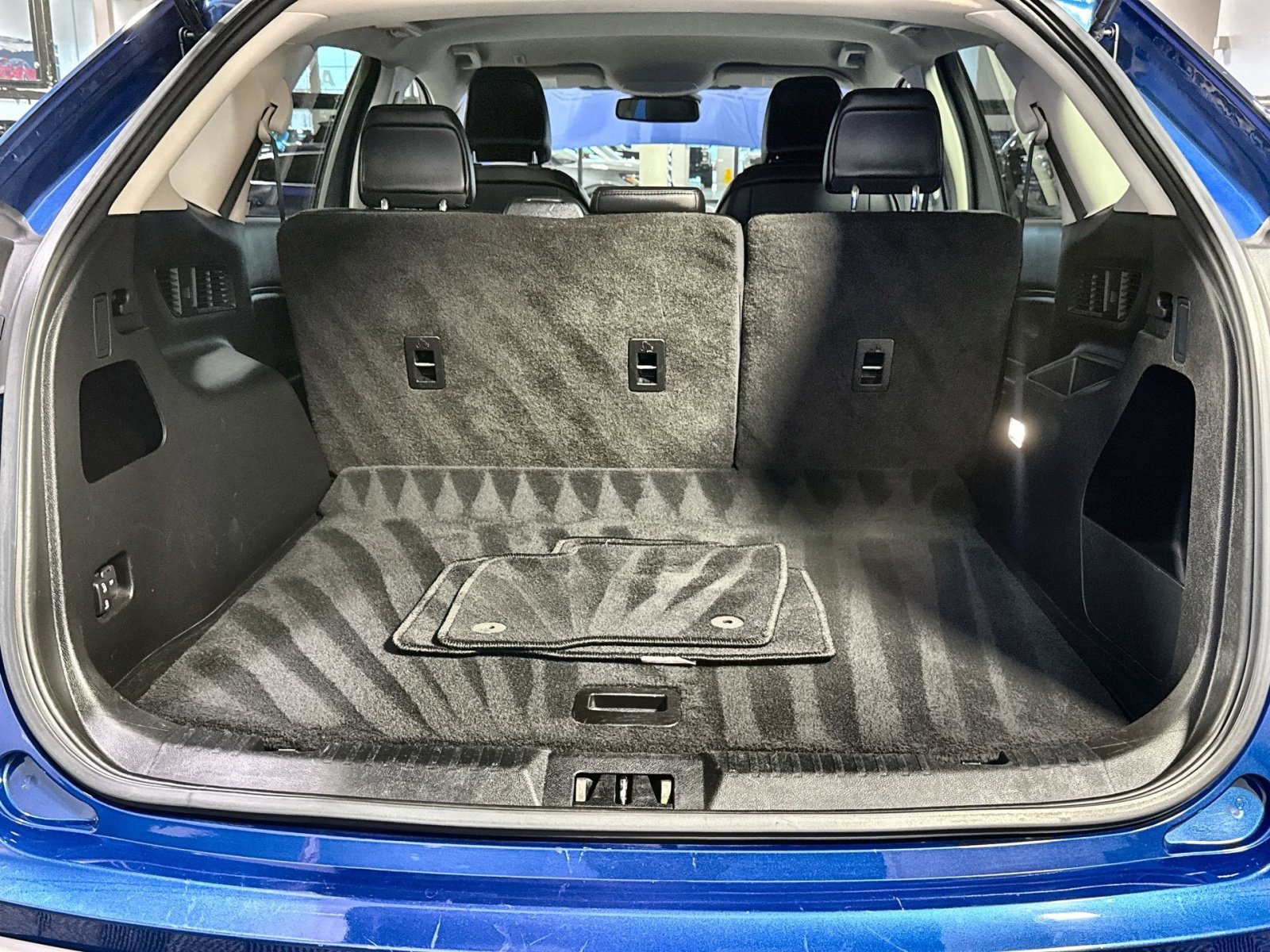 Used 2023 Ford Edge SEL image 29