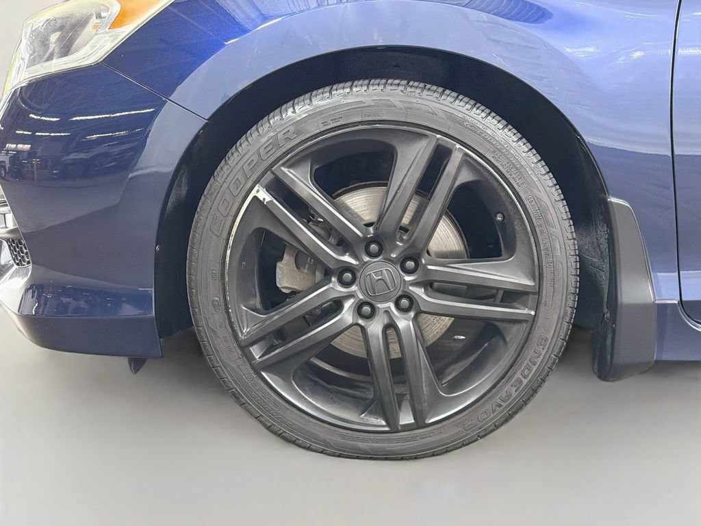 Used 2016 Honda Accord Sport image 29