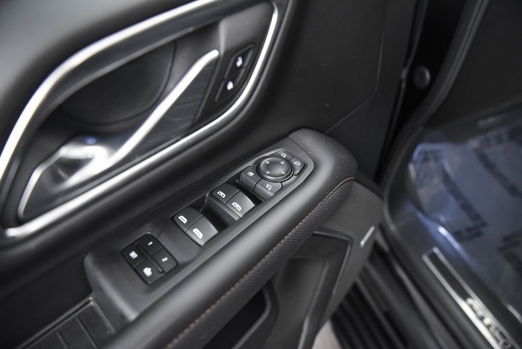 Used 2023 GMC Yukon XL AT4 image 10