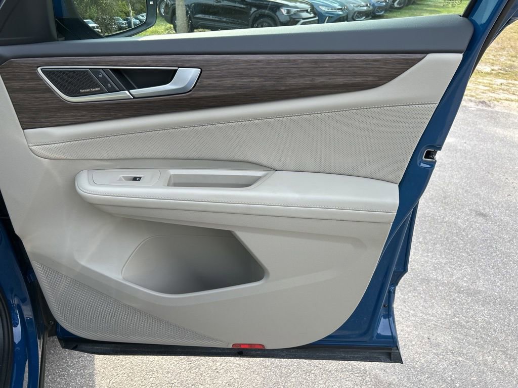 Certified 2025 Volkswagen Atlas SEL Premium R-Line image 45