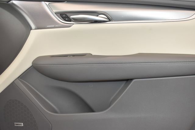 Used 2023 Cadillac XT5 Premium Luxury image 11
