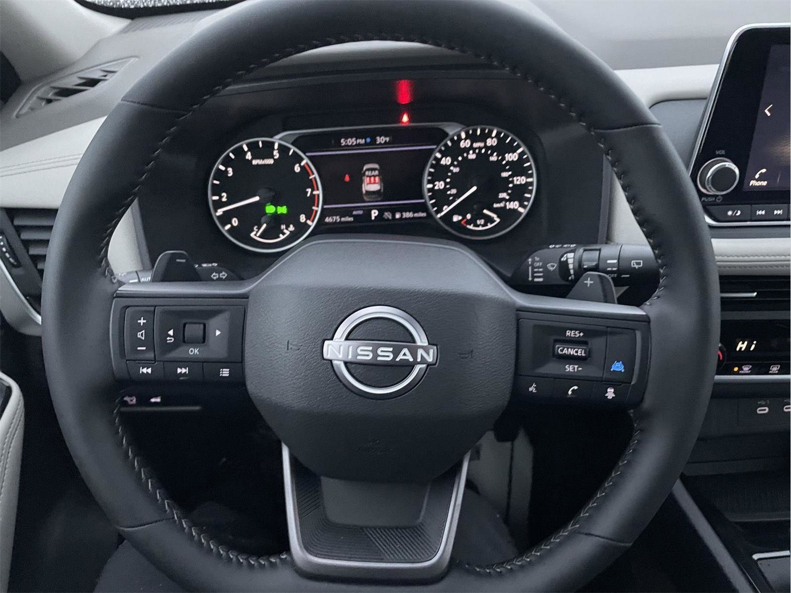 Used 2025 Nissan Rogue SV image 27