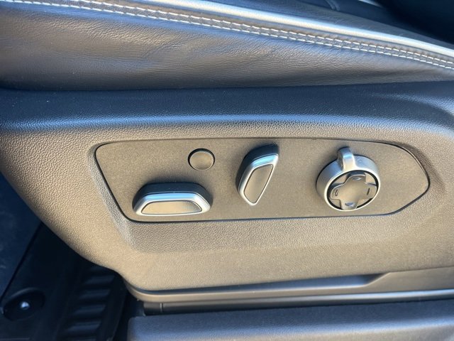 Used 2025 GMC Sierra 2500 AT4X w/ Snow Plow Prep/Camper Package image 18