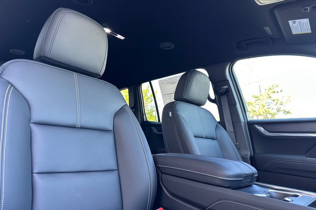 New 2025 GMC Acadia Elevation w/ Elevation Premium Package FWD image 15