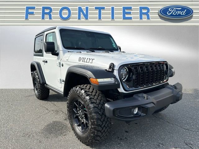 Used 2025 Jeep Wrangler Sport image 1