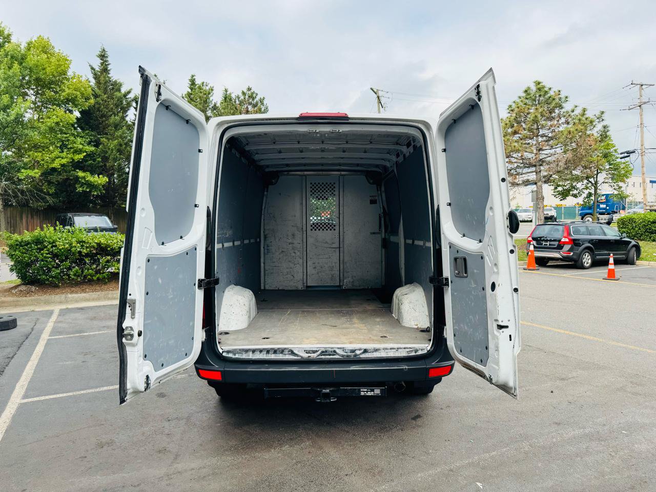 Used 2017 Mercedes-Benz Sprinter 2500 image 19