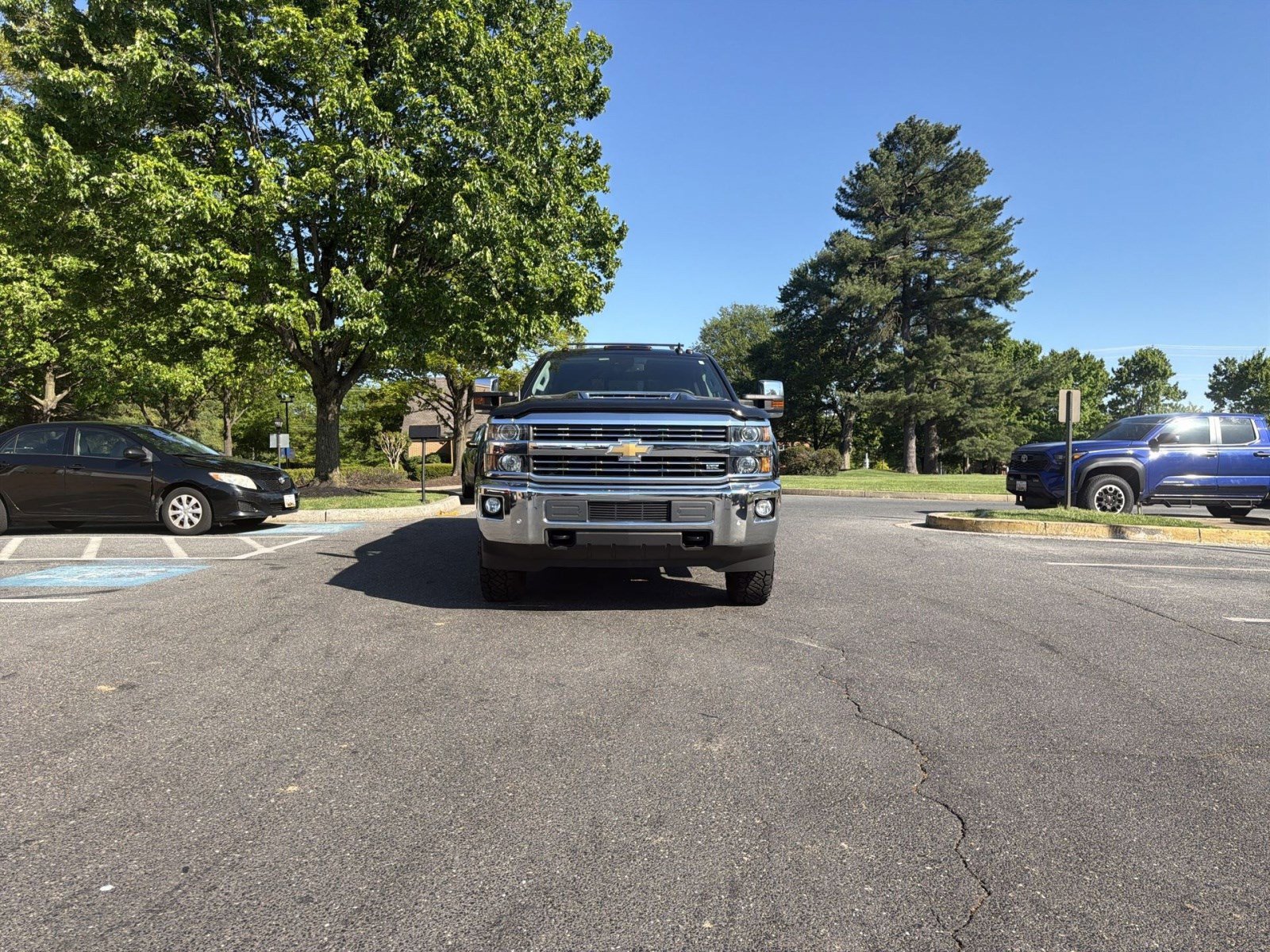 Used 2017 Chevrolet Silverado 3500 LTZ w/ Duramax Plus Package AWD/4WD image 19