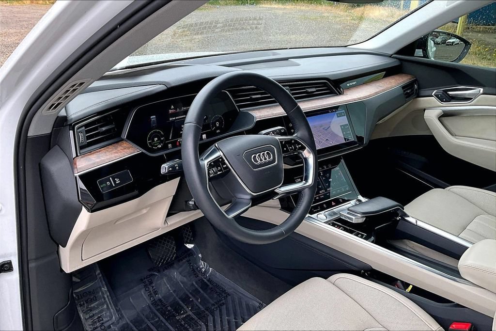 Used 2019 Audi e-tron Prestige AWD/4WD image 18