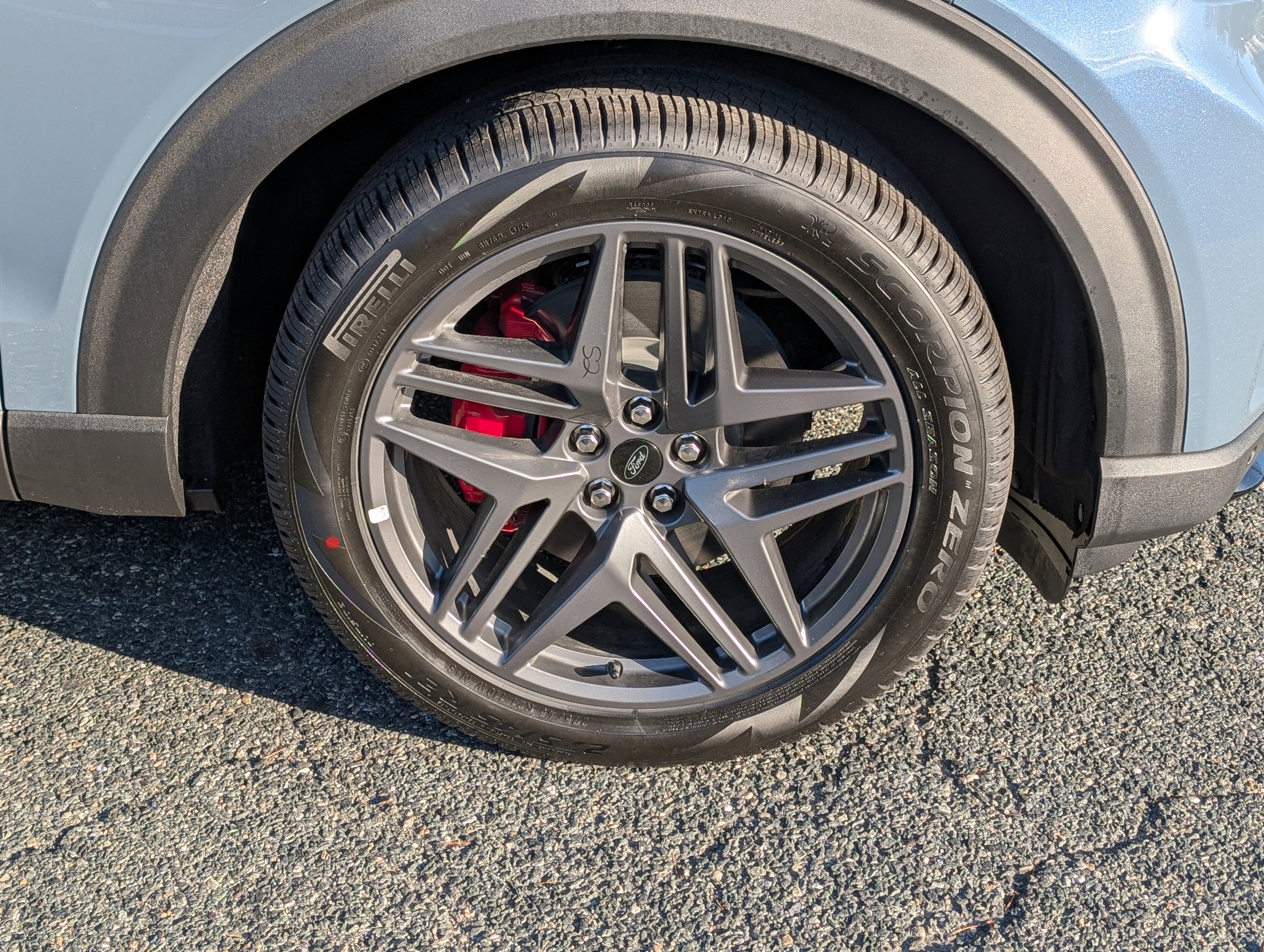 New 2026 Ford Explorer ST w/ Sun And Sound Package image 5