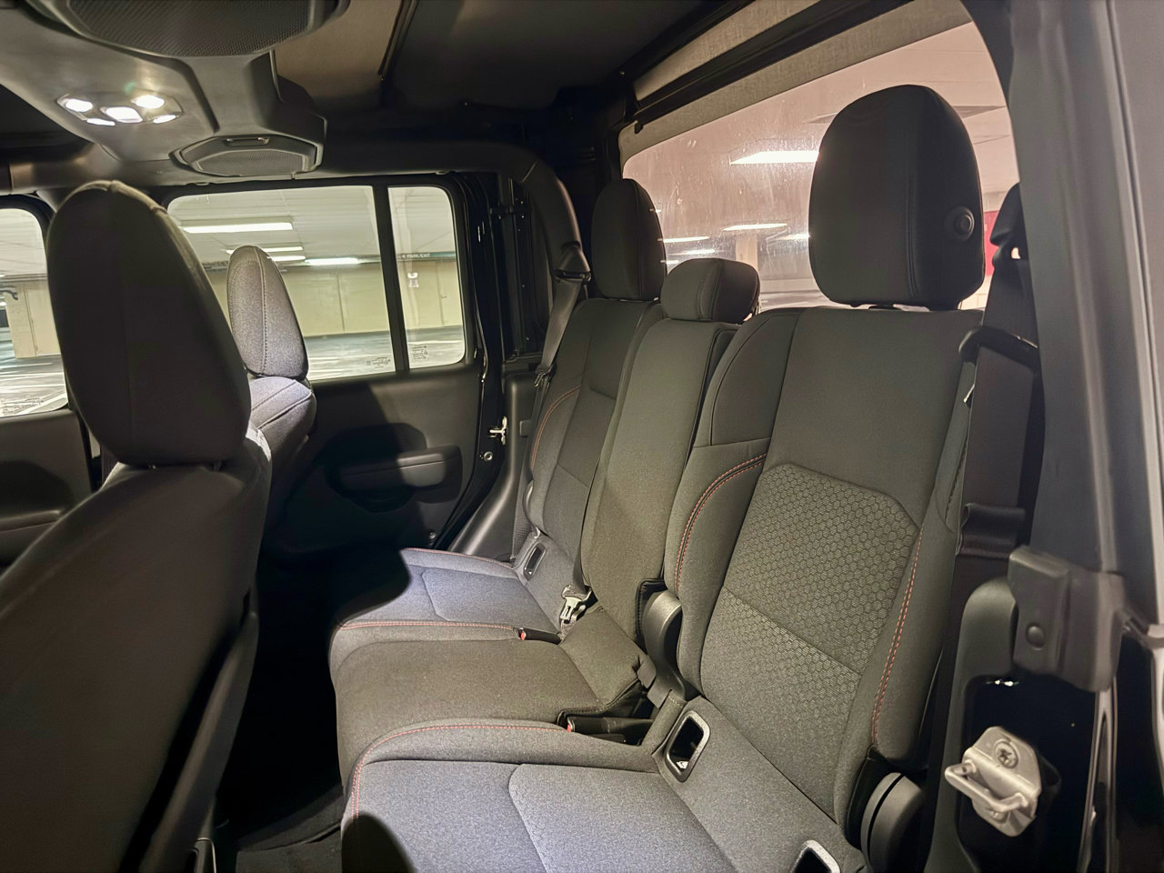 Used 2022 Jeep Gladiator Rubicon w/ Cold Weather Group image 26