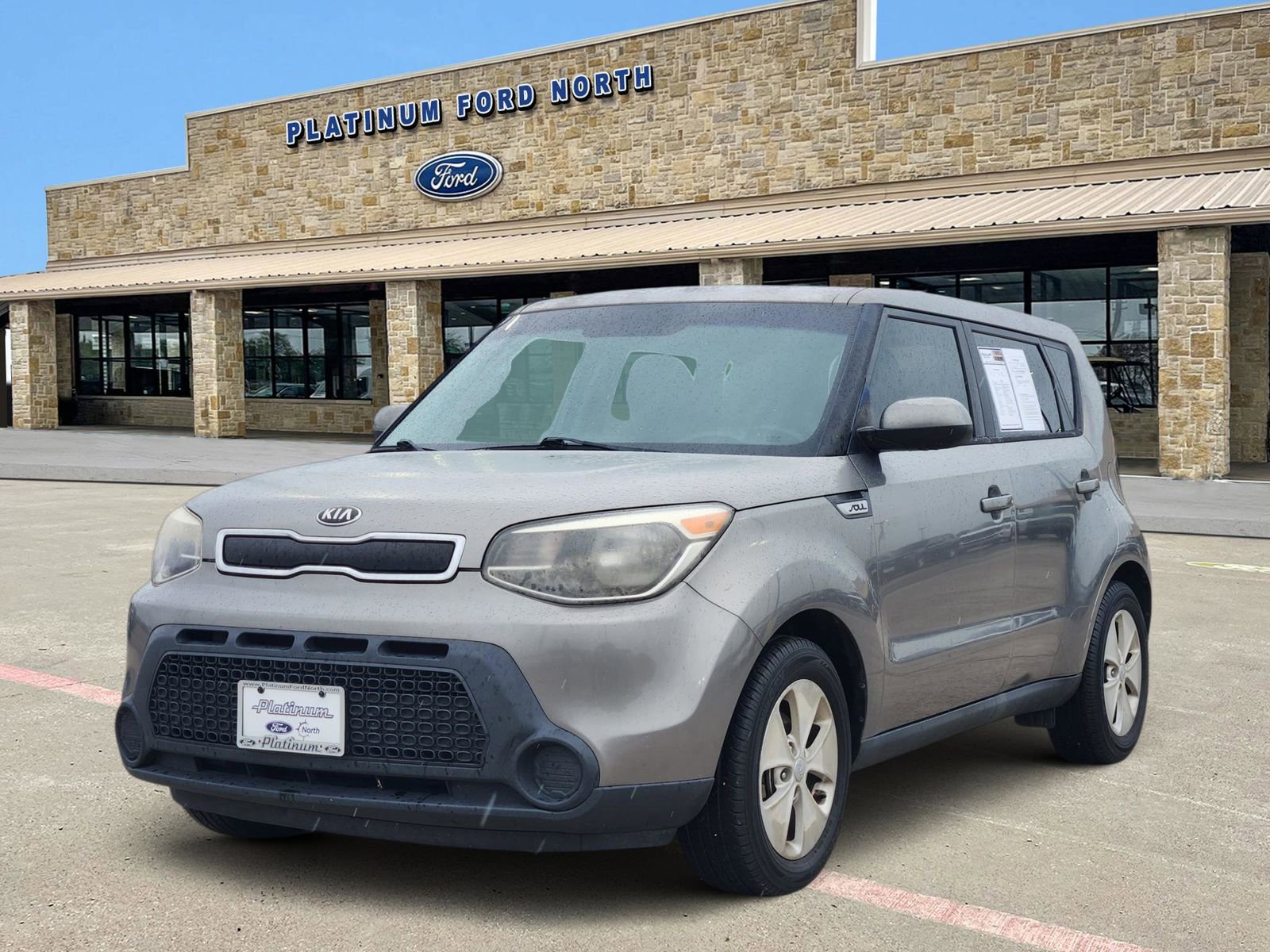 Used 2015 Kia Soul FWD image 2