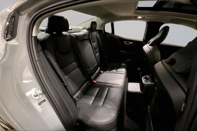 Certified 2024 Volvo S60 T8 Plus w/ Climate Package AWD/4WD image 29