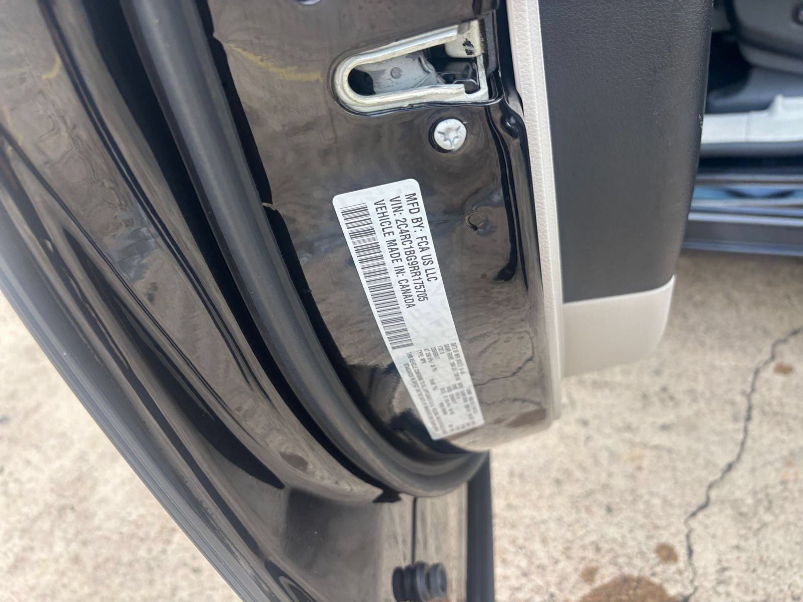 Used 2024 Chrysler Pacifica Touring-L FWD image 31