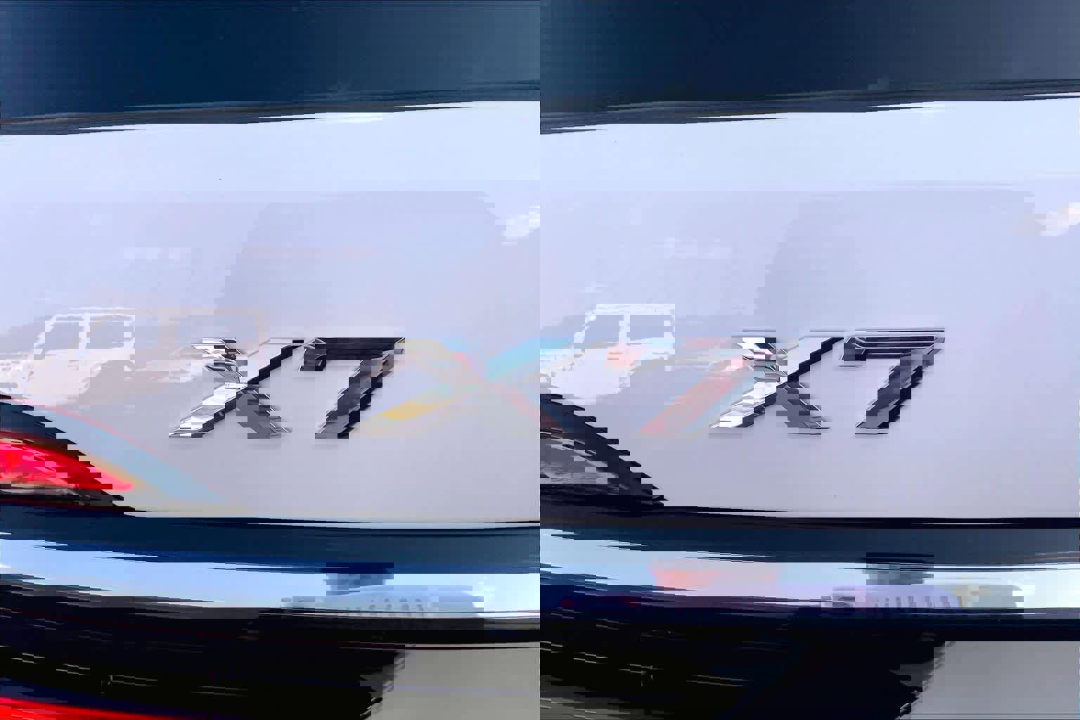 Used 2023 BMW X7 M60i w/ Executive Package image 10