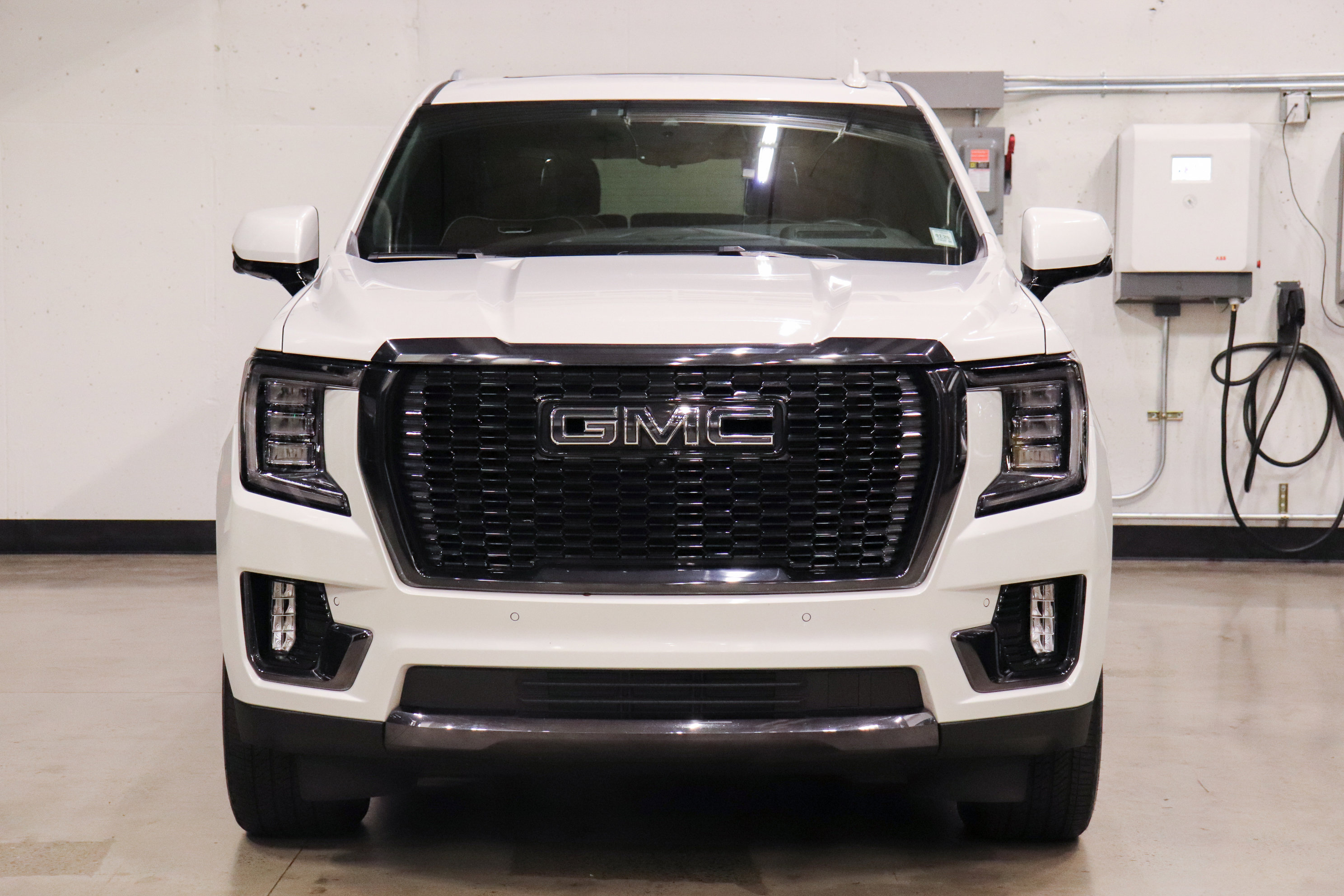 Used 2023 GMC Yukon Denali Ultimate image 8