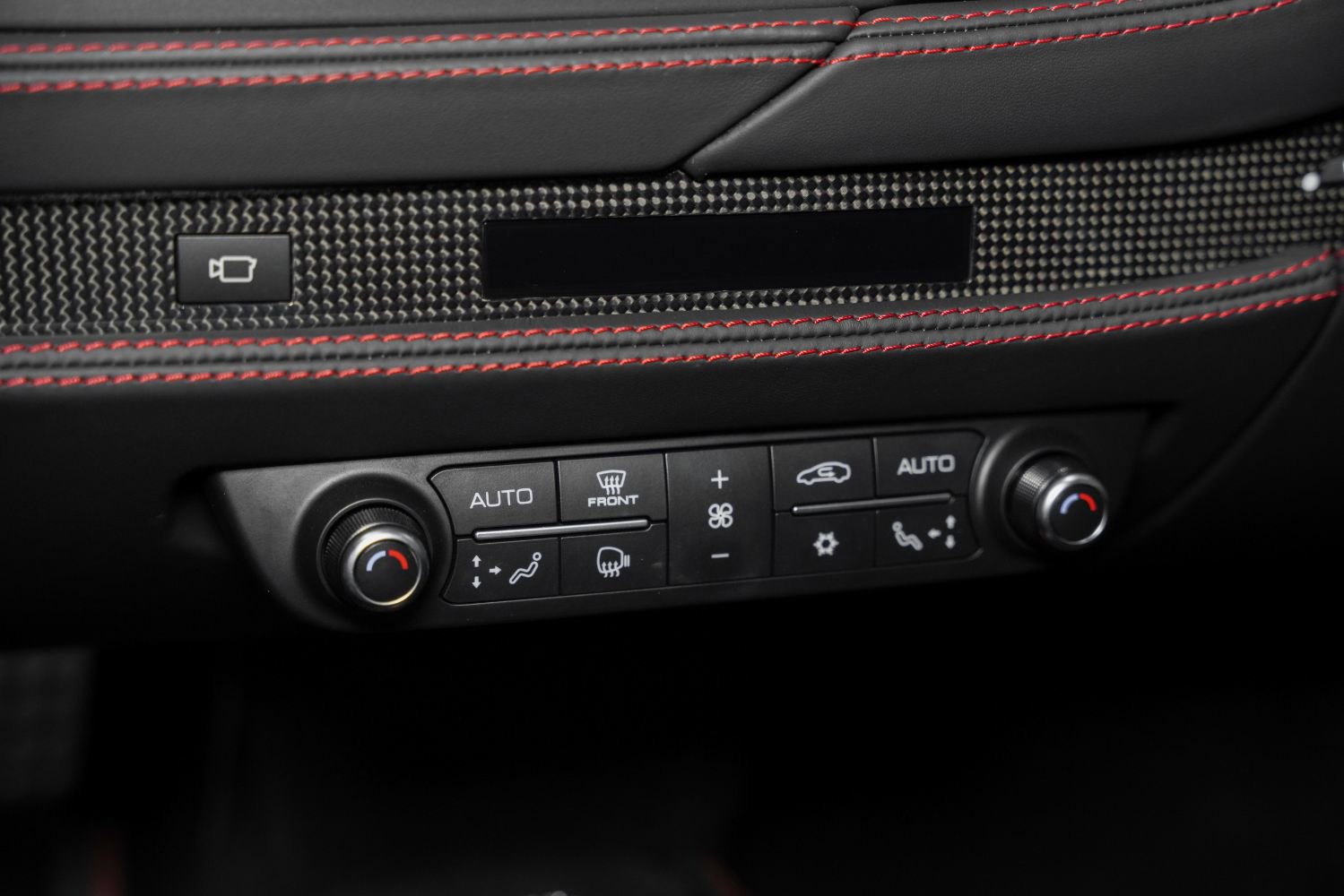 Used 2022 Ferrari F8 Tributo image 45