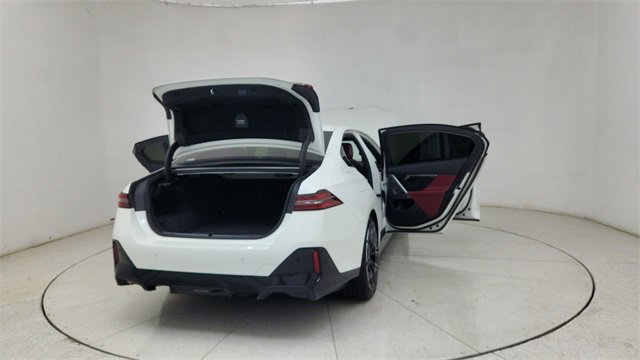 Used 2025 BMW i5 eDrive40i w/ M Sport Package image 71