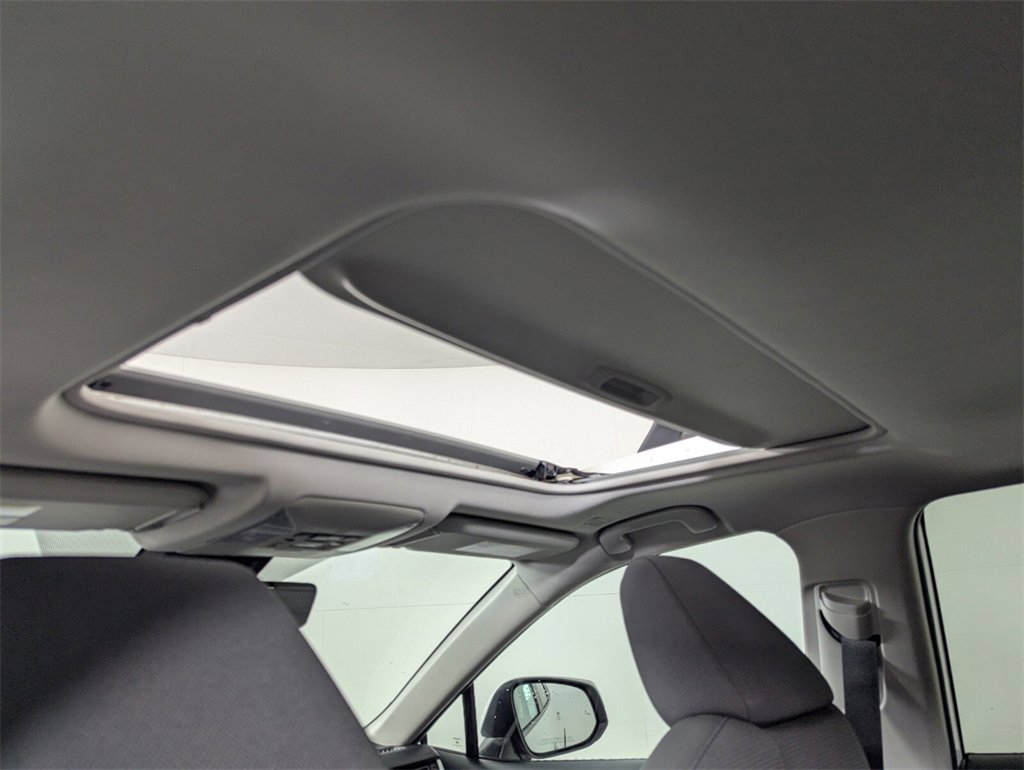 Used 2024 Toyota RAV4 XLE image 24