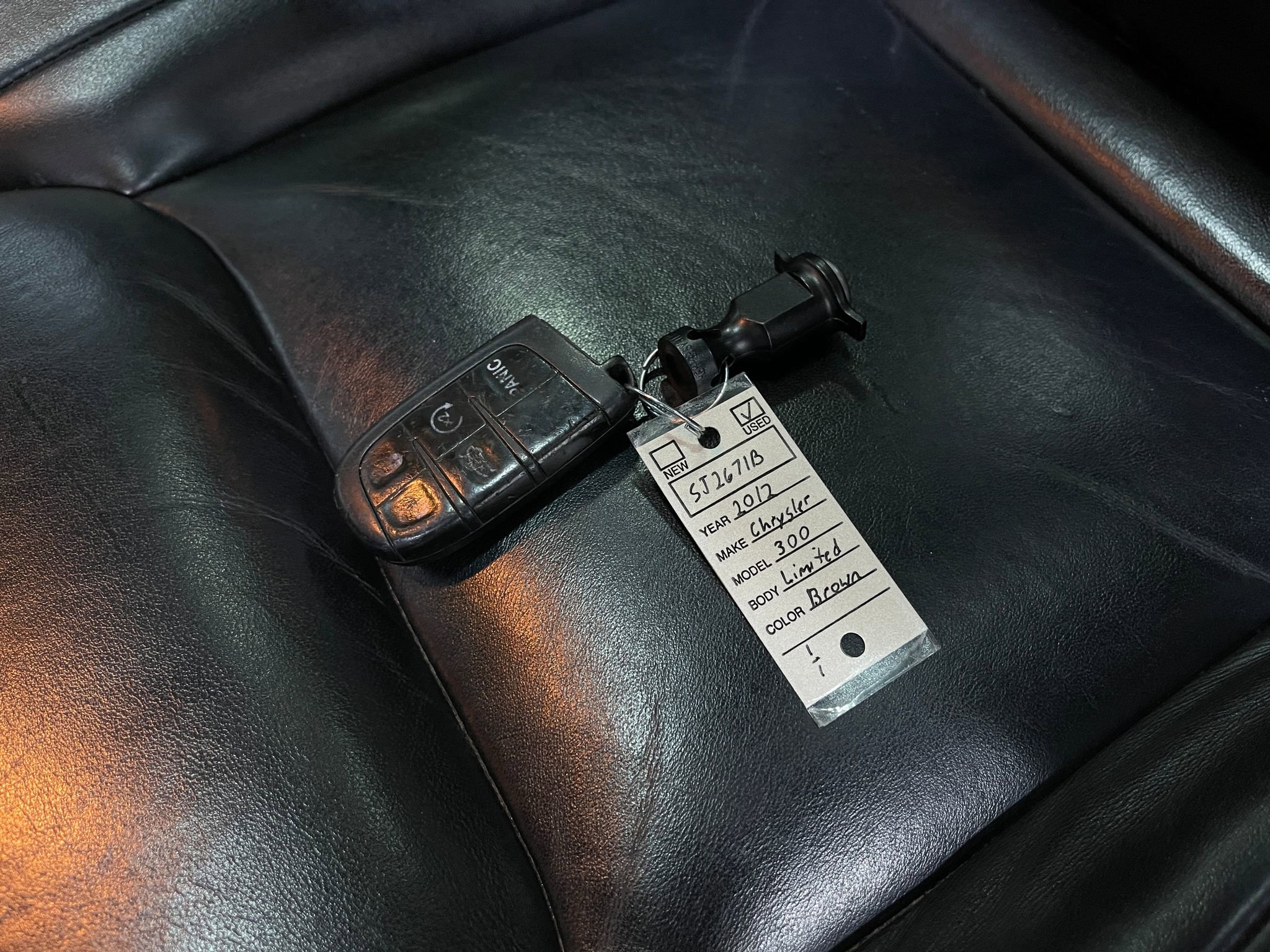 Used 2012 Chrysler 300 Limited image 34