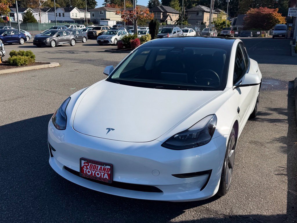 Used 2023 Tesla Model 3 Standard Range RWD image 4