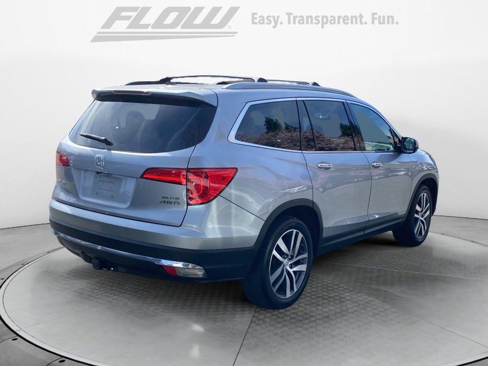 Used 2017 Honda Pilot Elite image 9