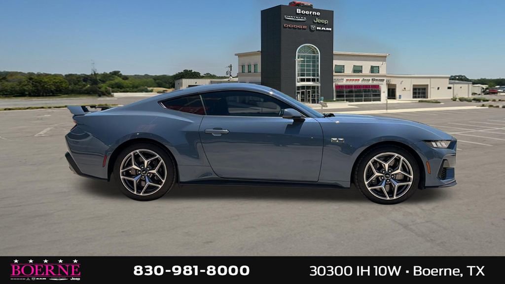 Used 2024 Ford Mustang GT Premium w/ GT Performance Package RWD image 3