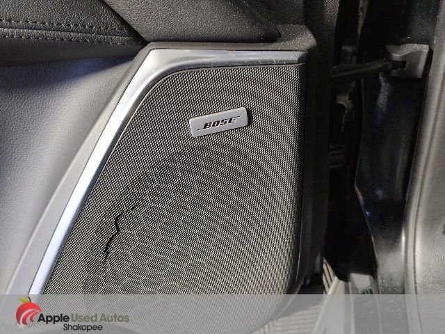 Used 2015 Cadillac Escalade Luxury image 28