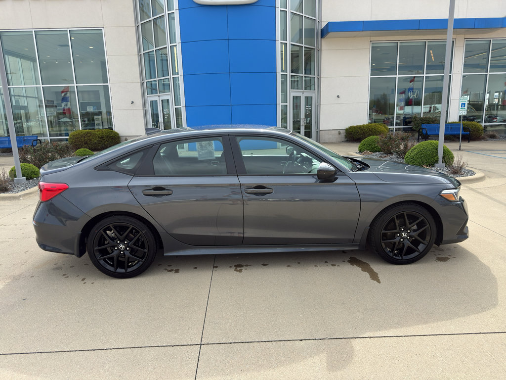 Used 2024 Honda Civic Sport image 4