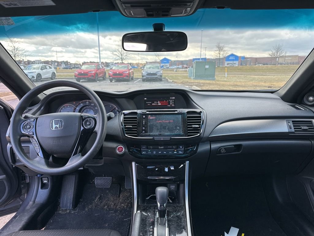 Used 2016 Honda Accord EX image 18