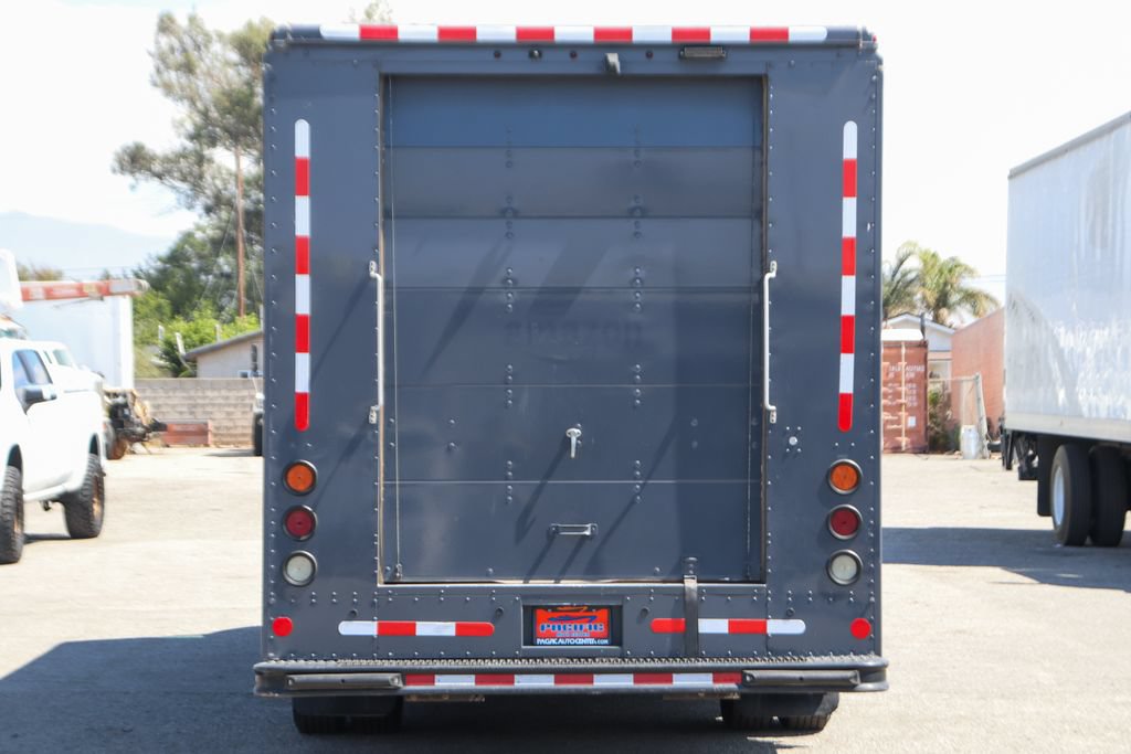 Used 2019 Ford E-450 and Econoline 450 Super Duty RWD image 8