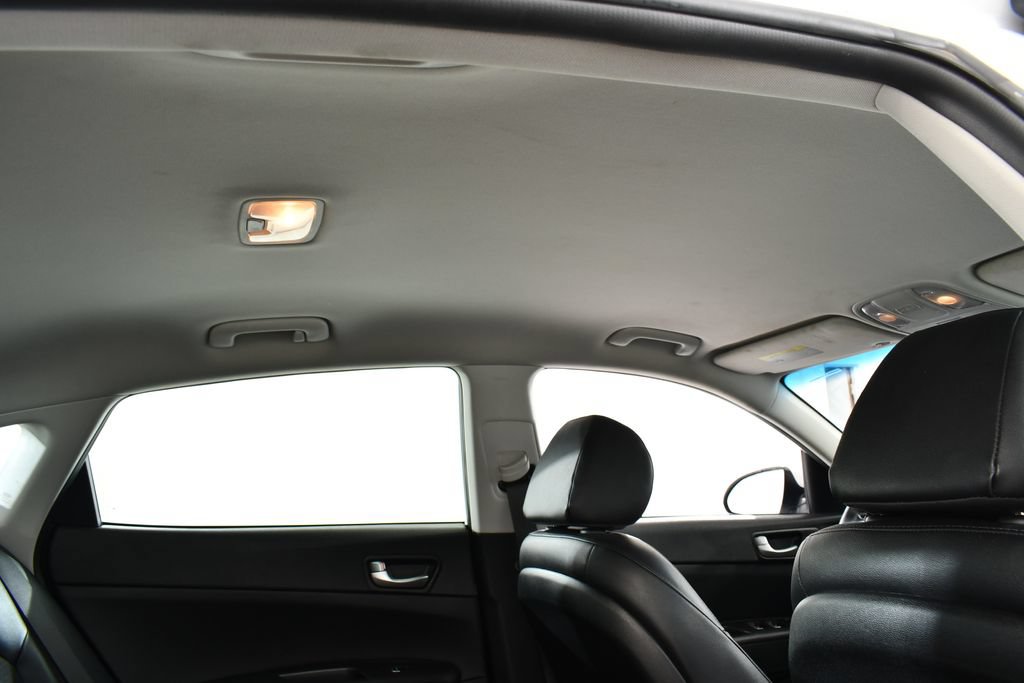 Used 2018 Kia Optima S FWD image 18