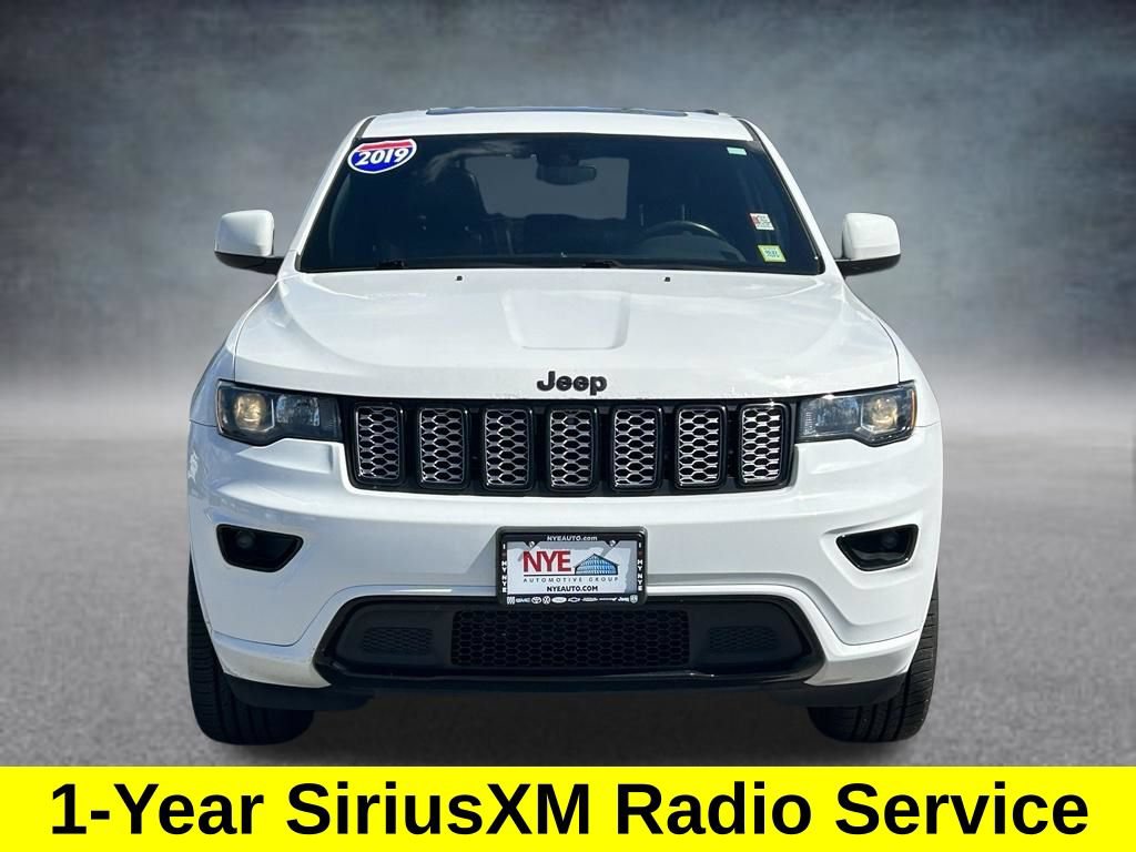 Used 2019 Jeep Grand Cherokee Altitude AWD/4WD image 9