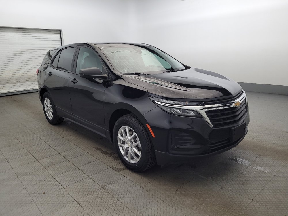 Used 2023 Chevrolet Equinox LS w/ LPO, Floor Liner Package image 13