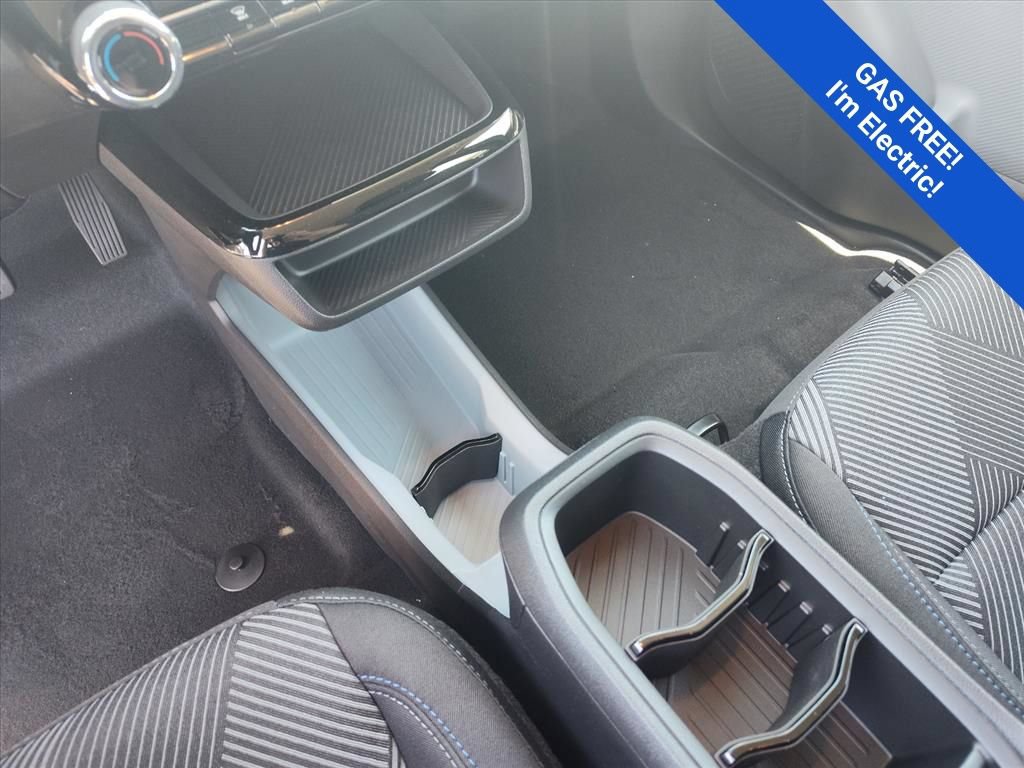 New 2027 Chevrolet Bolt LT FWD image 13