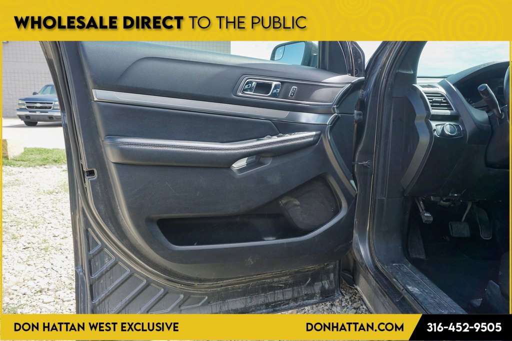 Used 2019 Ford Explorer XLT image 16