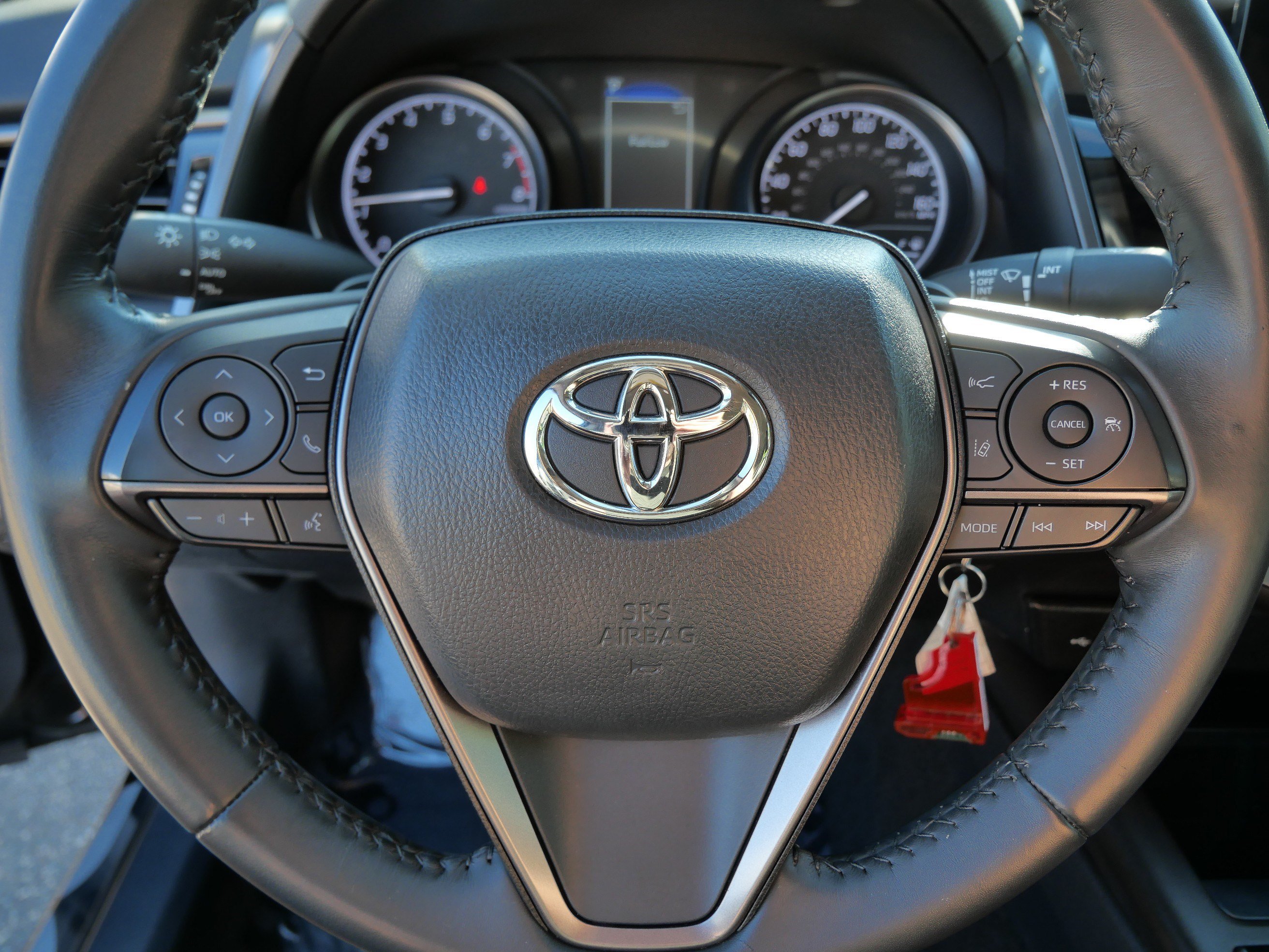Used 2024 Toyota Camry SE w/ Protection Package (Q2) (TMS) FWD image 26