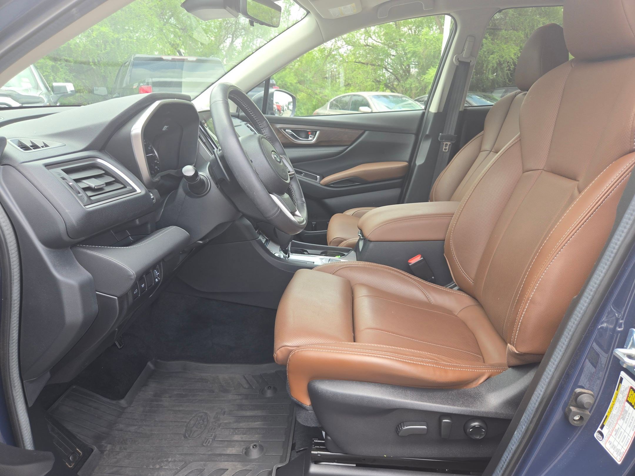 Used 2024 Subaru Ascent Touring AWD/4WD image 9