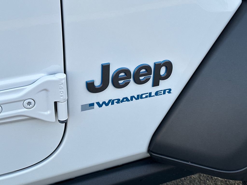 Used 2024 Jeep Wrangler Unlimited image 10