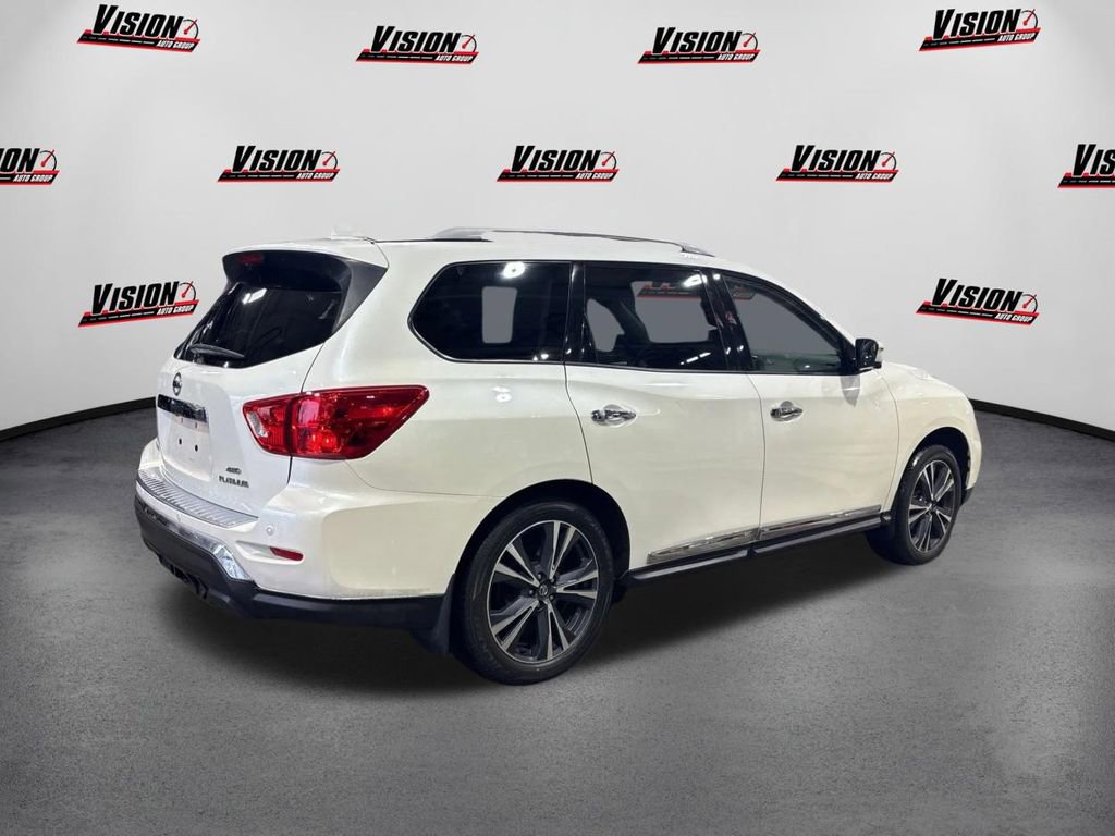Used 2019 Nissan Pathfinder Platinum image 5